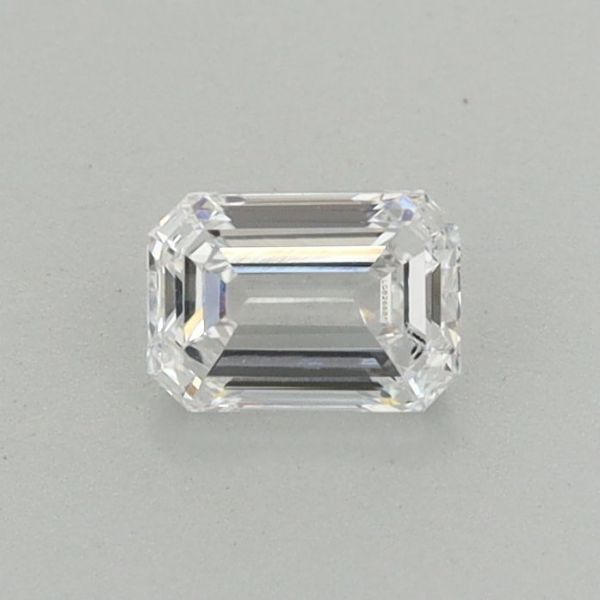 Emerald Lab-Grown Diamond image