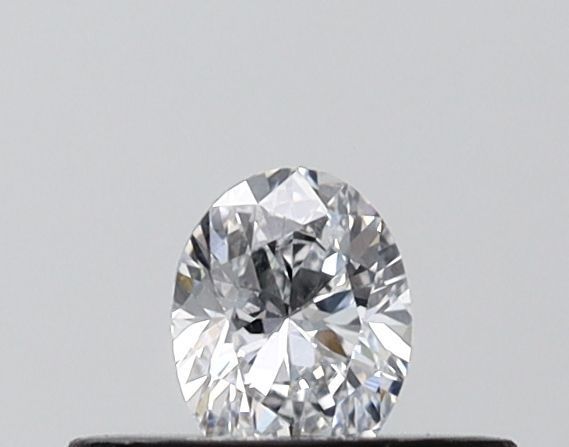 Oval Lab-Grown Diamond image