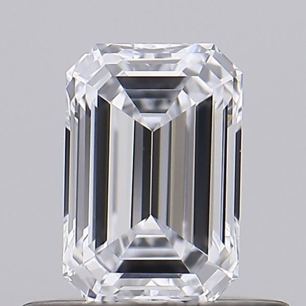 Emerald Lab-Grown Diamond image