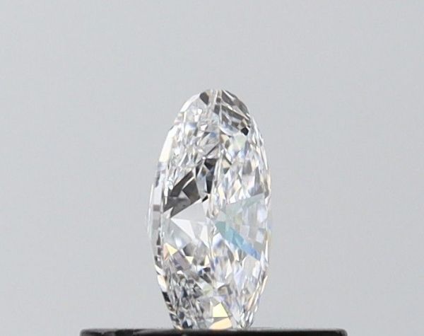 Oval Lab-Grown Diamond image