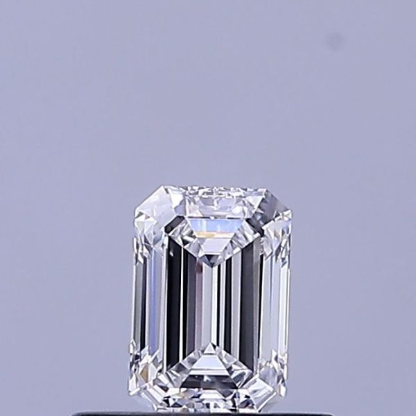 Emerald Lab-Grown Diamond image