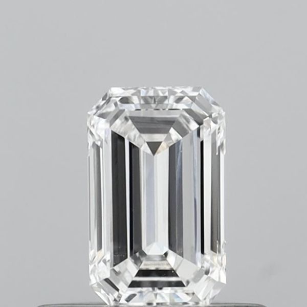 Emerald Lab-Grown Diamond image