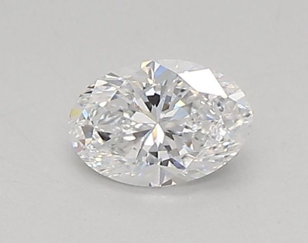 Oval Lab-Grown Diamond image