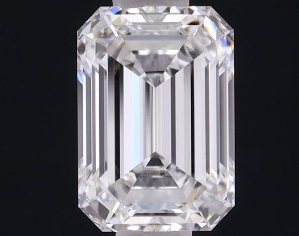 Emerald Lab-Grown Diamond image