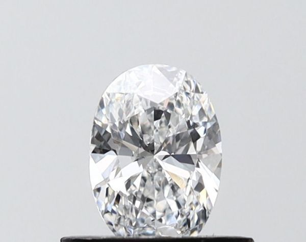 Oval Lab-Grown Diamond image