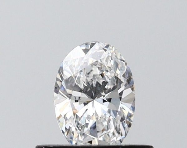 Oval Lab-Grown Diamond image