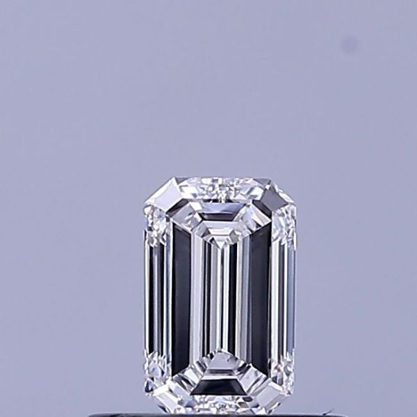 Emerald Lab-Grown Diamond image