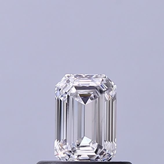 Emerald Lab-Grown Diamond image