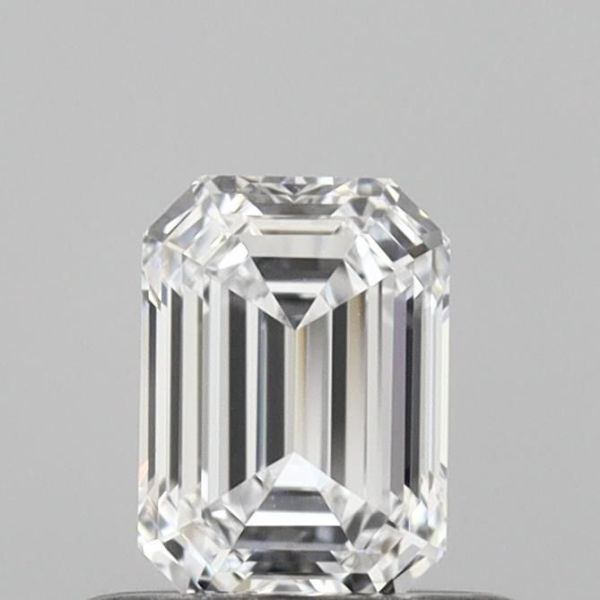 Emerald Lab-Grown Diamond image