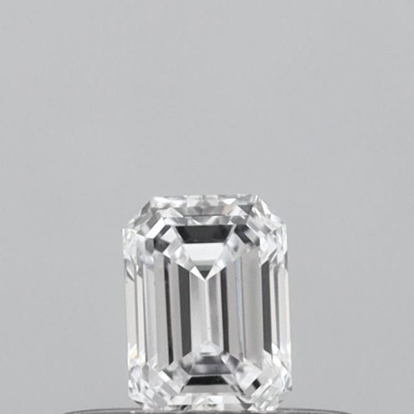 Emerald Lab-Grown Diamond image