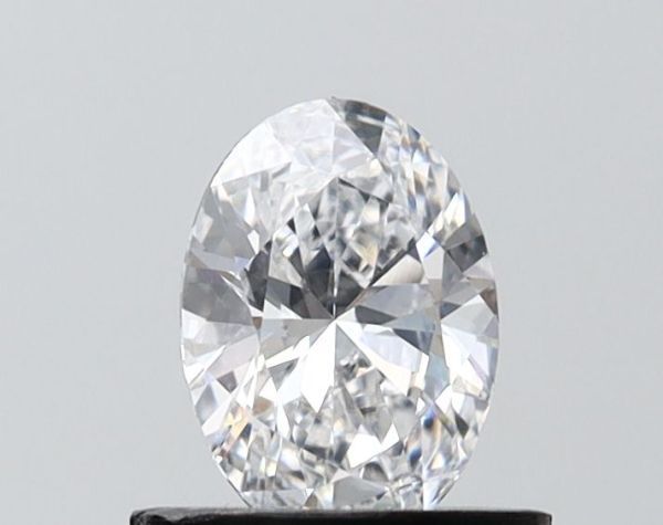 Oval Lab-Grown Diamond image