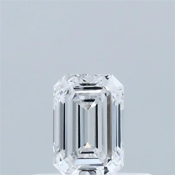 Emerald Lab-Grown Diamond image