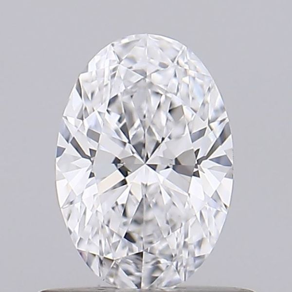 Oval Lab-Grown Diamond image
