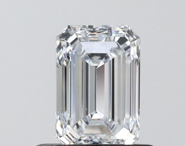 Emerald Lab-Grown Diamond image