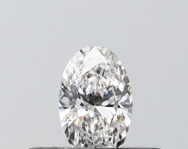 Oval Lab-Grown Diamond image