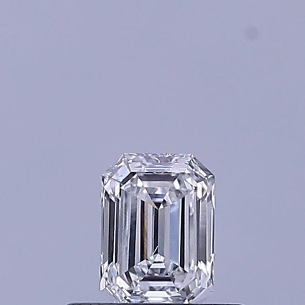 Emerald Lab-Grown Diamond image