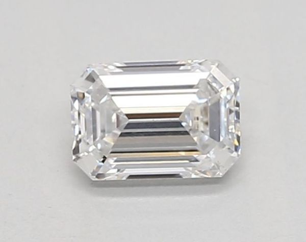 Emerald Lab-Grown Diamond image
