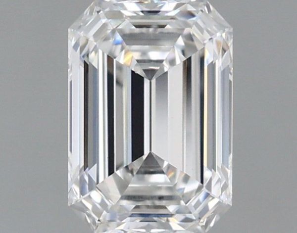 Emerald Lab-Grown Diamond image