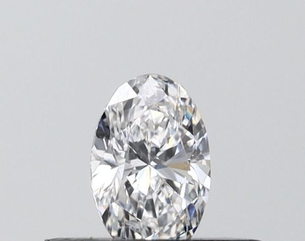 Oval Lab-Grown Diamond image