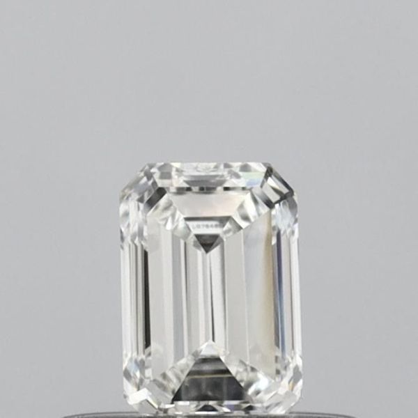 Emerald Lab-Grown Diamond image