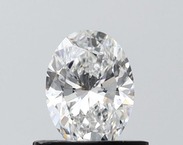 Oval Lab-Grown Diamond image