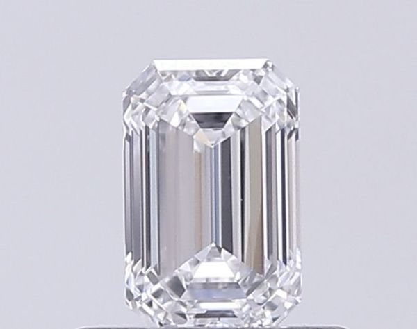 Emerald Lab-Grown Diamond image