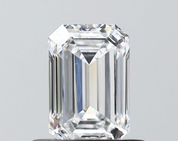 Emerald Lab-Grown Diamond image