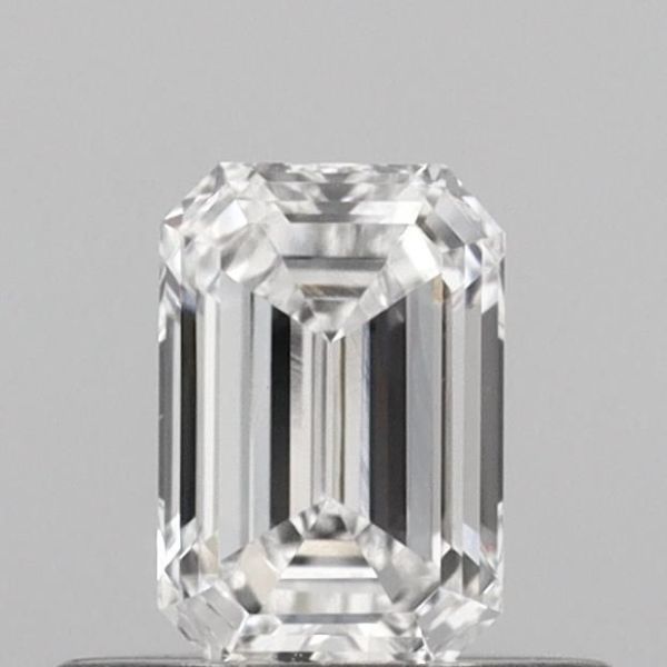Emerald Lab-Grown Diamond image