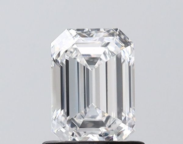 Emerald Lab-Grown Diamond image