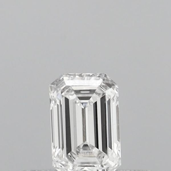 Emerald Lab-Grown Diamond image