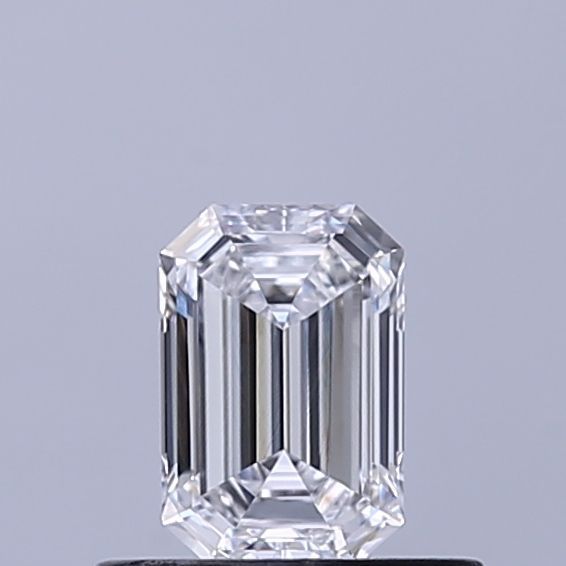 Emerald Lab-Grown Diamond image