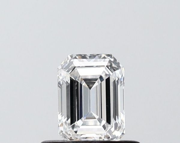 Emerald Lab-Grown Diamond image