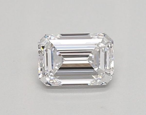 Emerald Lab-Grown Diamond image