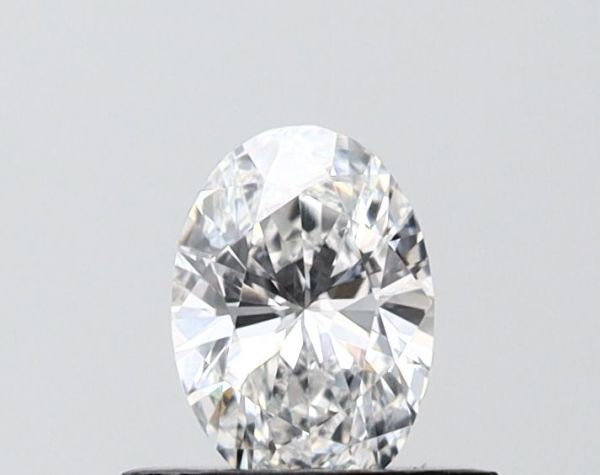 Oval Lab-Grown Diamond image