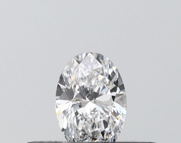 Oval Lab-Grown Diamond image