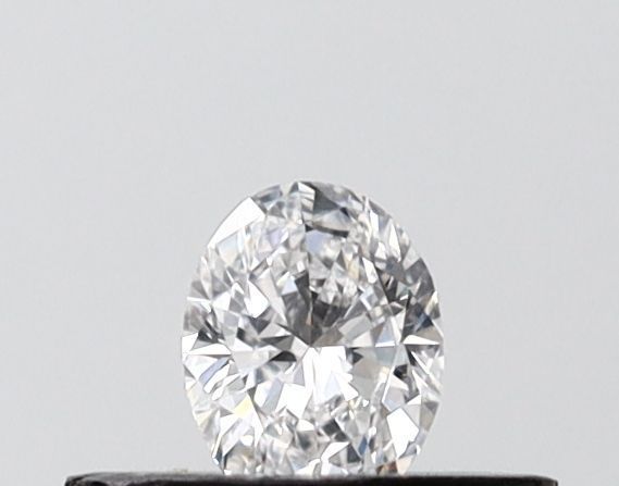 Oval Lab-Grown Diamond image