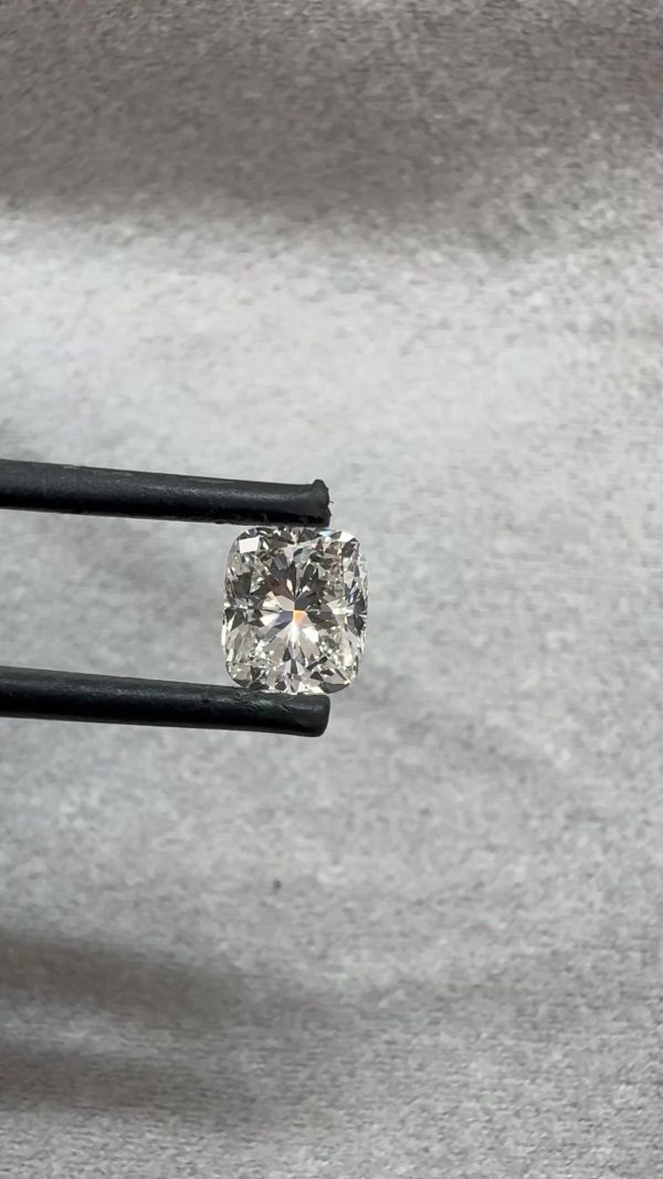 Cushion Diamond image