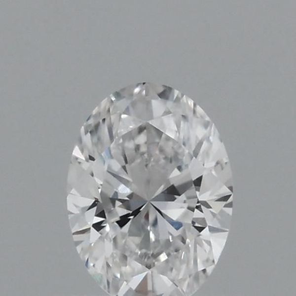 Oval Lab-Grown Diamond image