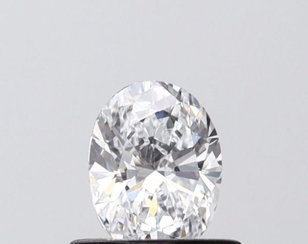 Oval Lab-Grown Diamond image