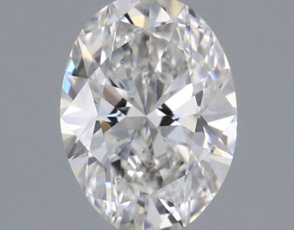 Oval Lab-Grown Diamond image