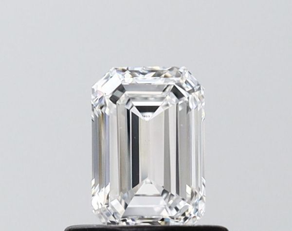 Emerald Lab-Grown Diamond image