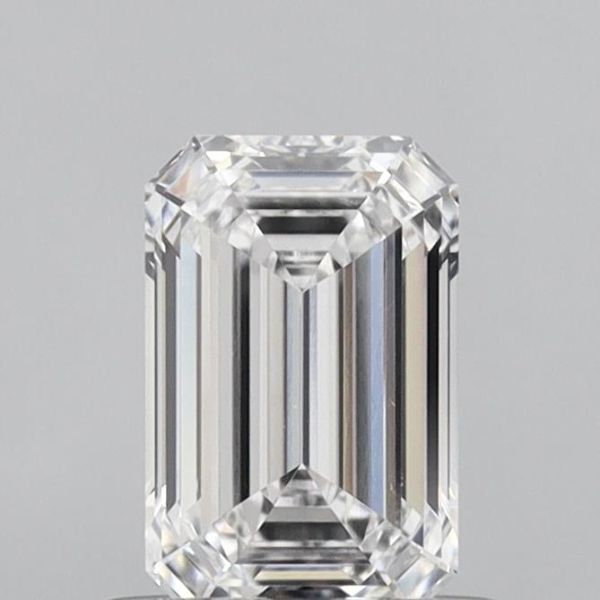 Emerald Lab-Grown Diamond image