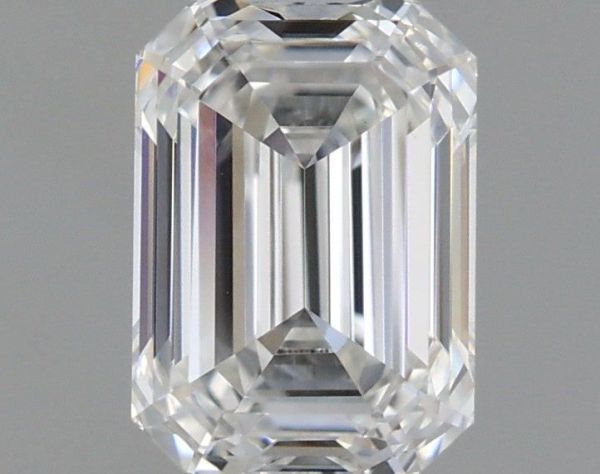 Emerald Lab-Grown Diamond image
