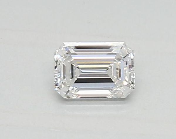 Emerald Lab-Grown Diamond image