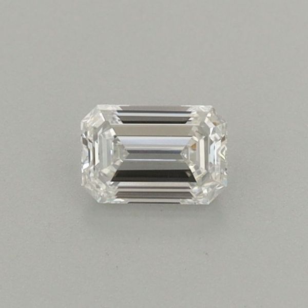 Emerald Lab-Grown Diamond image