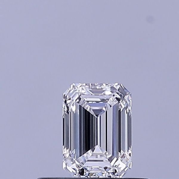 Emerald Lab-Grown Diamond image