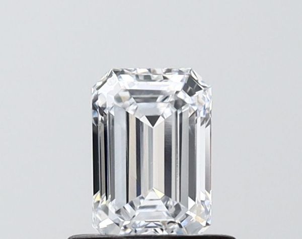 Emerald Lab-Grown Diamond image