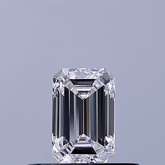 Emerald Lab-Grown Diamond image