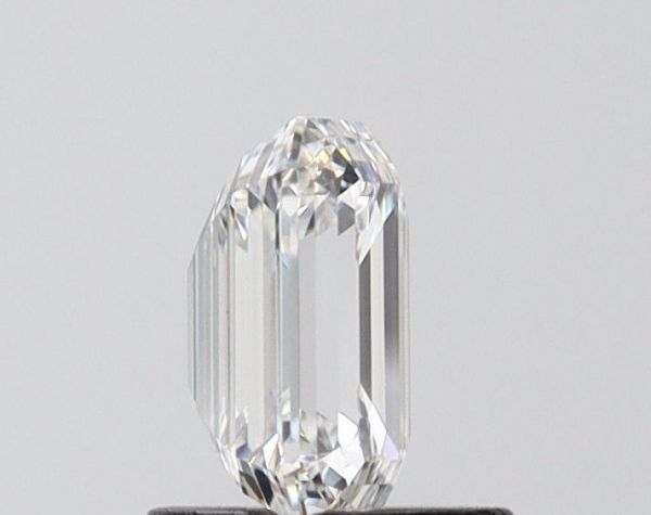 Emerald Lab-Grown Diamond image