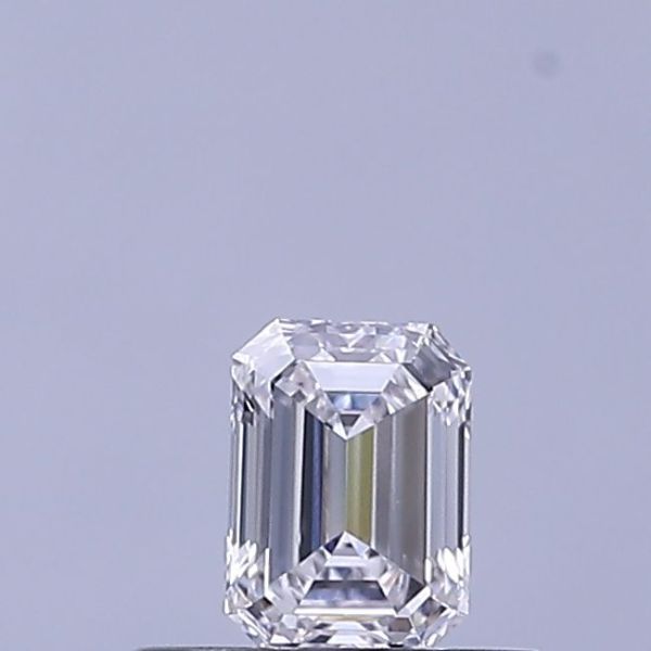 Emerald Lab-Grown Diamond image